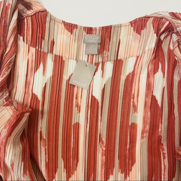 Chico’s Pleated Printed Jacket - Picture 2 of 9